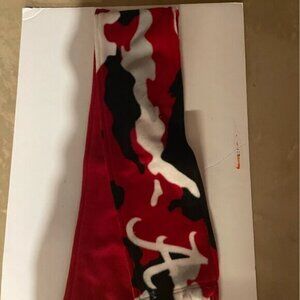 Alabama Crimson Tide Camouflage Fleece Scarf